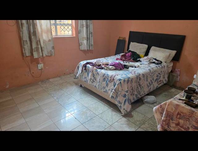 2 BEDROOM HOUSE FOR SALE IN UMLAZI BB